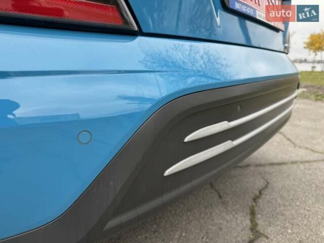 Синий Хендай Kona, объемом двигателя 0 л и пробегом 21 тыс. км за 17900 $, фото 32 на Automoto.ua
