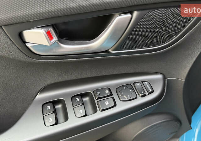 Синій Хендай Kona, об'ємом двигуна 0 л та пробігом 39 тис. км за 20900 $, фото 20 на Automoto.ua