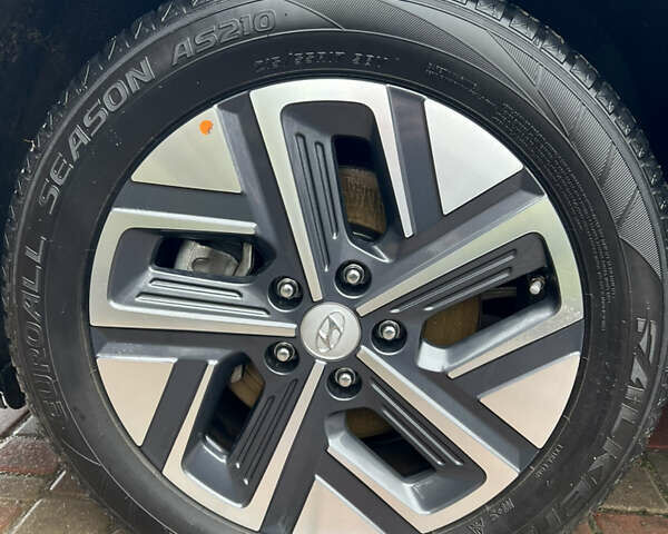 Синий Хендай Kona, объемом двигателя 0 л и пробегом 81 тыс. км за 16950 $, фото 31 на Automoto.ua