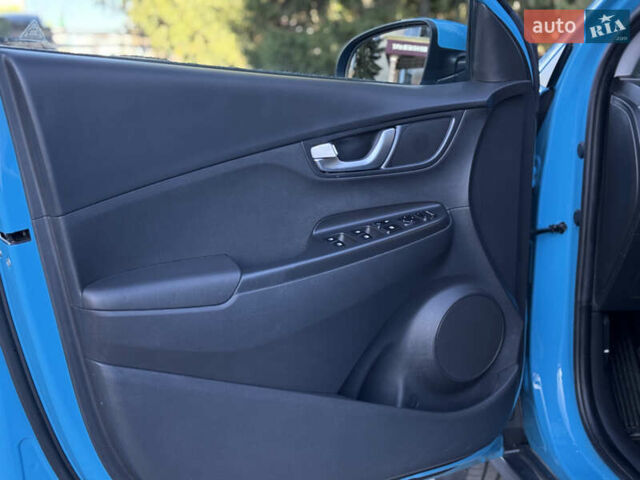 Синій Хендай Kona, об'ємом двигуна 0 л та пробігом 30 тис. км за 16900 $, фото 35 на Automoto.ua