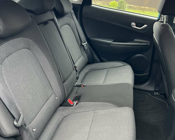 Синий Хендай Kona, объемом двигателя 0 л и пробегом 81 тыс. км за 16950 $, фото 26 на Automoto.ua