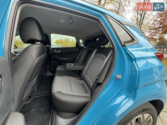 Синий Хендай Kona, объемом двигателя 0 л и пробегом 21 тыс. км за 17900 $, фото 25 на Automoto.ua