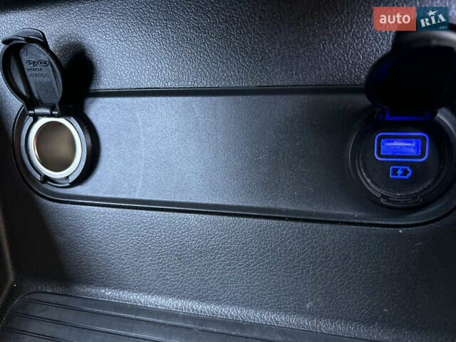 Синий Хендай Kona, объемом двигателя 0 л и пробегом 61 тыс. км за 16500 $, фото 26 на Automoto.ua