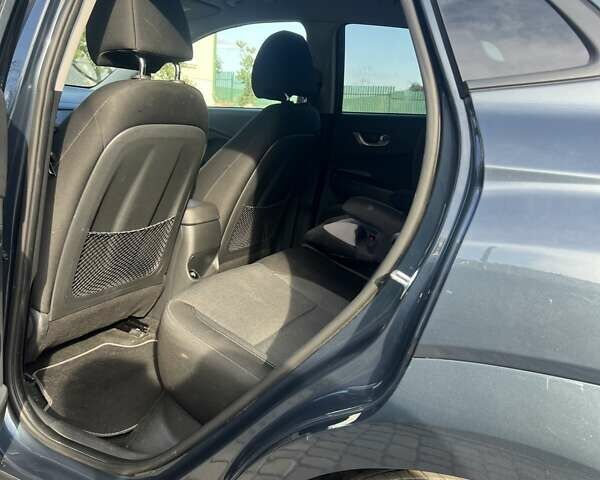 Синий Хендай Kona, объемом двигателя 0 л и пробегом 48 тыс. км за 20000 $, фото 9 на Automoto.ua