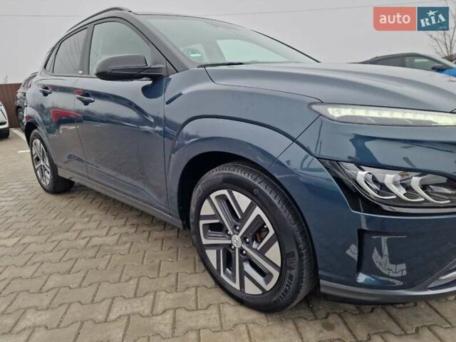 Синий Хендай Kona, объемом двигателя 0 л и пробегом 60 тыс. км за 17600 $, фото 12 на Automoto.ua