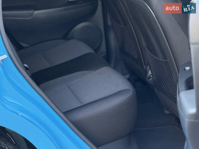 Синий Хендай Kona, объемом двигателя 0 л и пробегом 30 тыс. км за 16900 $, фото 44 на Automoto.ua