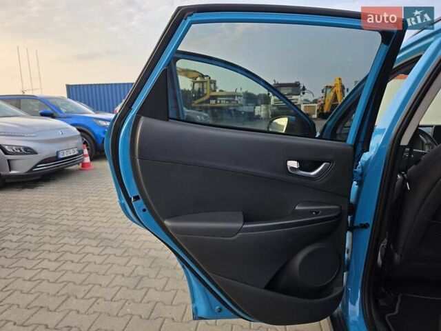 Синий Хендай Kona, объемом двигателя 0 л и пробегом 56 тыс. км за 19400 $, фото 10 на Automoto.ua