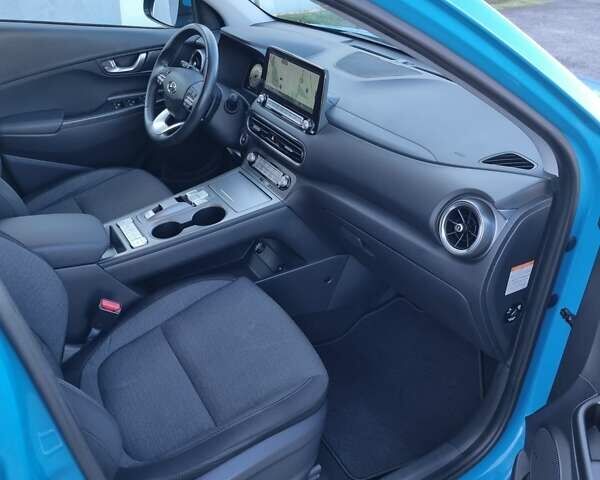 Синий Хендай Kona, объемом двигателя 0 л и пробегом 31 тыс. км за 17200 $, фото 48 на Automoto.ua