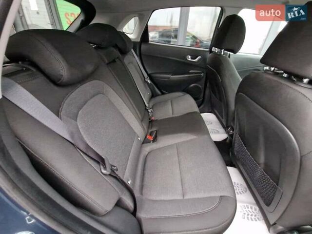 Синий Хендай Kona, объемом двигателя 0 л и пробегом 60 тыс. км за 17600 $, фото 50 на Automoto.ua