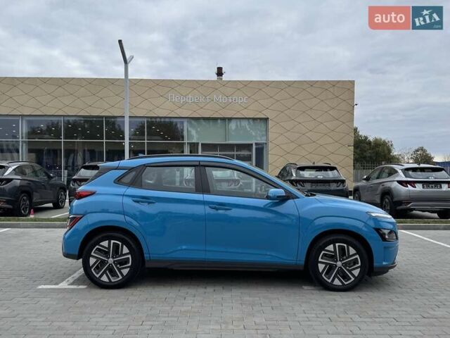 Хендай Kona 2022 в Днепре (Днепропетровске) на Automoto.ua Синий Хендай Kona, объемом двигателя 0 л и пробегом 21 тыс. км за 17800 $, фото 1 на Automoto.ua