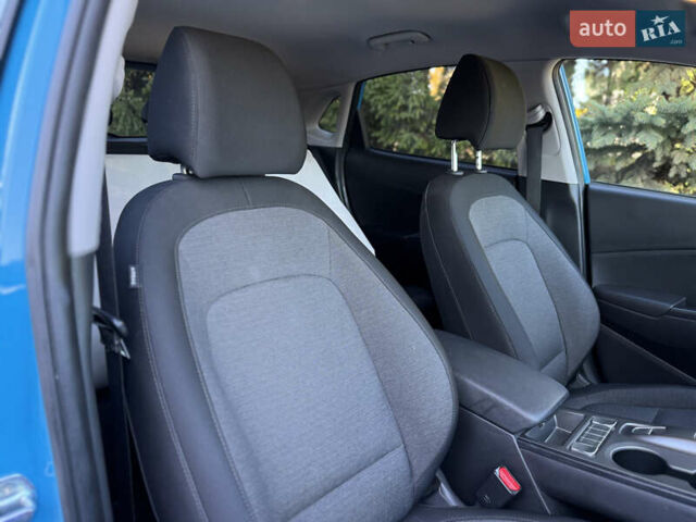 Синій Хендай Kona, об'ємом двигуна 0 л та пробігом 30 тис. км за 16900 $, фото 25 на Automoto.ua