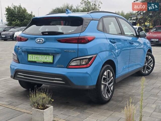 Синий Хендай Kona, объемом двигателя 0 л и пробегом 21 тыс. км за 17800 $, фото 2 на Automoto.ua