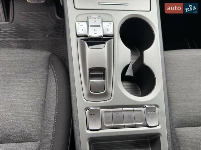 Синий Хендай Kona, объемом двигателя 0 л и пробегом 21 тыс. км за 17900 $, фото 19 на Automoto.ua