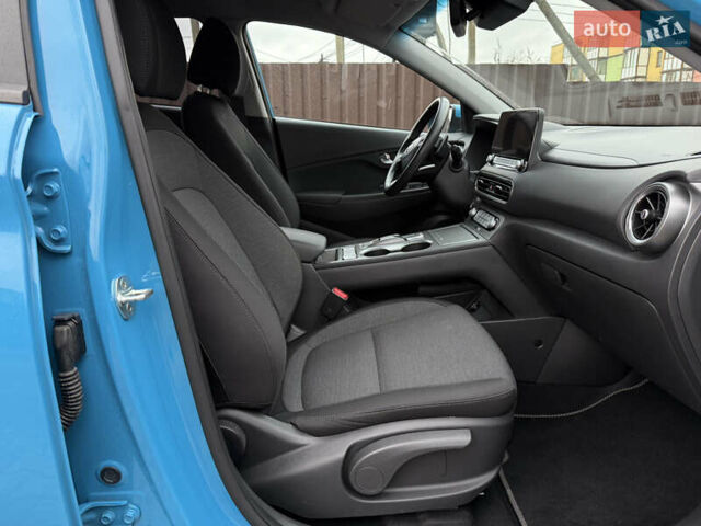 Синій Хендай Kona, об'ємом двигуна 0 л та пробігом 54 тис. км за 17650 $, фото 22 на Automoto.ua