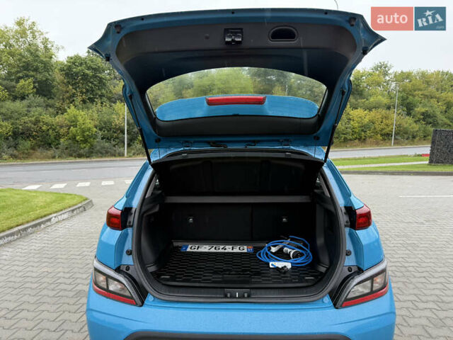Синий Хендай Kona, объемом двигателя 0 л и пробегом 29 тыс. км за 16900 $, фото 9 на Automoto.ua