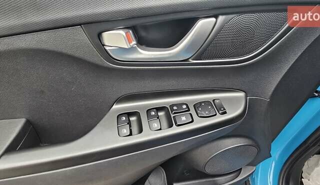 Синій Хендай Kona, об'ємом двигуна 0 л та пробігом 49 тис. км за 17750 $, фото 11 на Automoto.ua