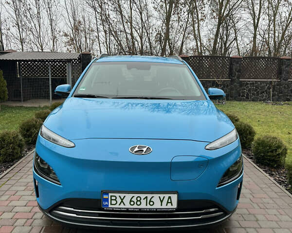 Синий Хендай Kona, объемом двигателя 0 л и пробегом 81 тыс. км за 16950 $, фото 1 на Automoto.ua