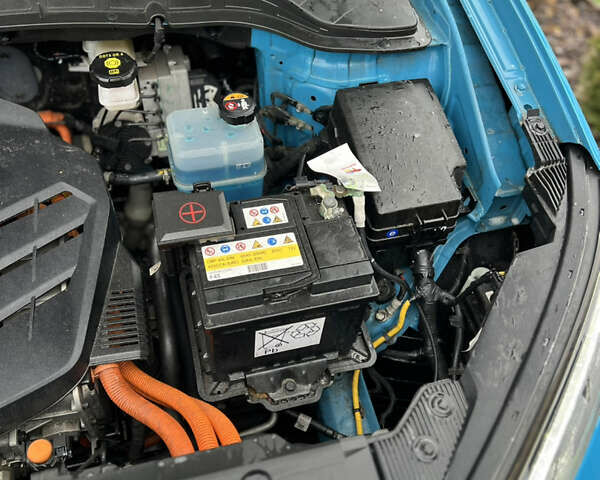 Синий Хендай Kona, объемом двигателя 0 л и пробегом 81 тыс. км за 16950 $, фото 34 на Automoto.ua