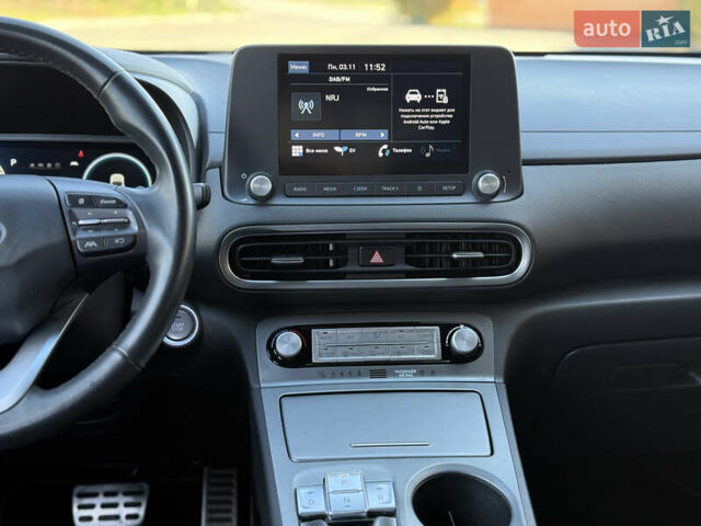 Синий Хендай Kona, объемом двигателя 0 л и пробегом 30 тыс. км за 16900 $, фото 35 на Automoto.ua