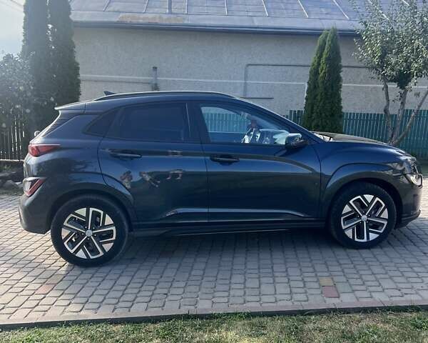 Синий Хендай Kona, объемом двигателя 0 л и пробегом 48 тыс. км за 20000 $, фото 2 на Automoto.ua