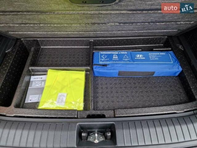 Синий Хендай Kona, объемом двигателя 0 л и пробегом 60 тыс. км за 17600 $, фото 57 на Automoto.ua