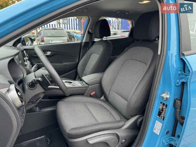 Хендай Kona 2022 в Днепре (Днепропетровске) на Automoto.ua Синий Хендай Kona, объемом двигателя 0 л и пробегом 21 тыс. км за 17800 $, фото 11 на Automoto.ua