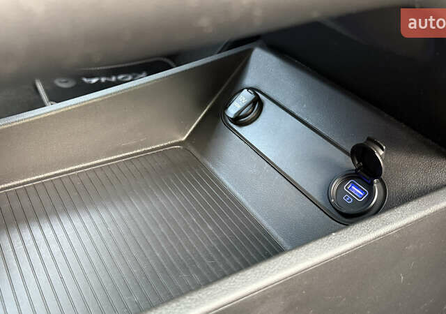 Синій Хендай Kona, об'ємом двигуна 0 л та пробігом 39 тис. км за 20900 $, фото 62 на Automoto.ua