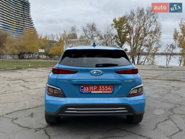 Синий Хендай Kona, объемом двигателя 0 л и пробегом 21 тыс. км за 17900 $, фото 3 на Automoto.ua