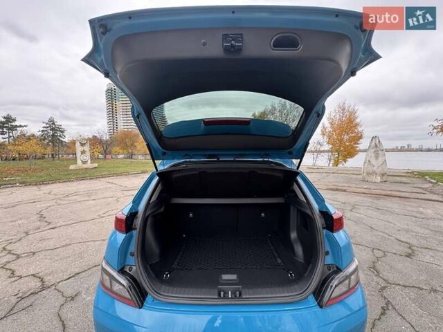 Синий Хендай Kona, объемом двигателя 0 л и пробегом 21 тыс. км за 17900 $, фото 31 на Automoto.ua