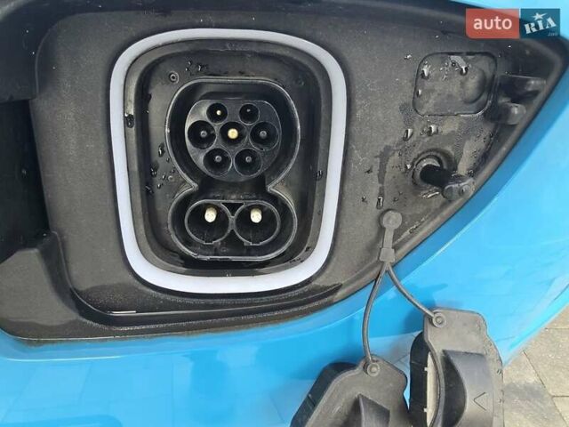 Синий Хендай Kona, объемом двигателя 0 л и пробегом 31 тыс. км за 17200 $, фото 13 на Automoto.ua