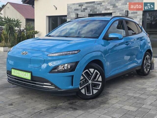 Синий Хендай Kona, объемом двигателя 0 л и пробегом 31 тыс. км за 17200 $, фото 2 на Automoto.ua