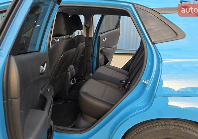 Синий Хендай Kona, объемом двигателя 0 л и пробегом 56 тыс. км за 19400 $, фото 21 на Automoto.ua