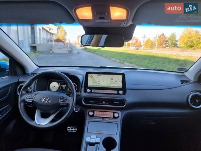 Синий Хендай Kona, объемом двигателя 0 л и пробегом 31 тыс. км за 17200 $, фото 52 на Automoto.ua