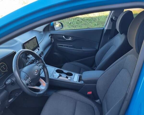 Синий Хендай Kona, объемом двигателя 0 л и пробегом 31 тыс. км за 17200 $, фото 37 на Automoto.ua