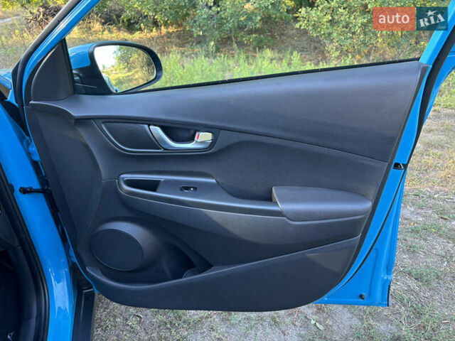 Синий Хендай Kona, объемом двигателя 0 л и пробегом 61 тыс. км за 16500 $, фото 28 на Automoto.ua