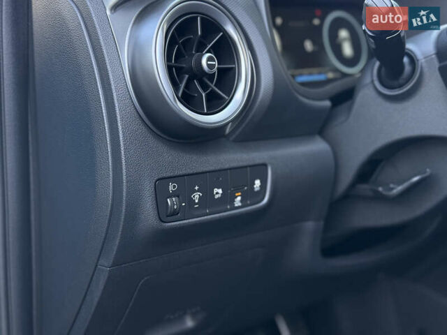 Синий Хендай Kona, объемом двигателя 0 л и пробегом 30 тыс. км за 16900 $, фото 26 на Automoto.ua