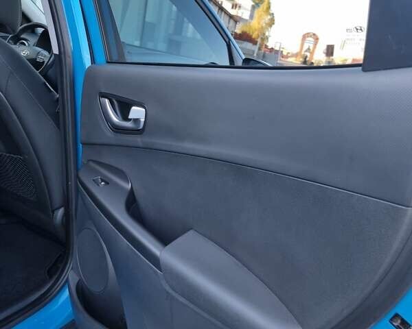Синий Хендай Kona, объемом двигателя 0 л и пробегом 31 тыс. км за 17200 $, фото 53 на Automoto.ua