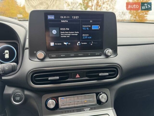 Синий Хендай Kona, объемом двигателя 0 л и пробегом 21 тыс. км за 17900 $, фото 23 на Automoto.ua