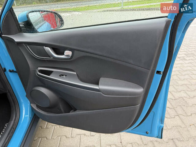 Синий Хендай Kona, объемом двигателя 0 л и пробегом 29 тыс. км за 16900 $, фото 20 на Automoto.ua