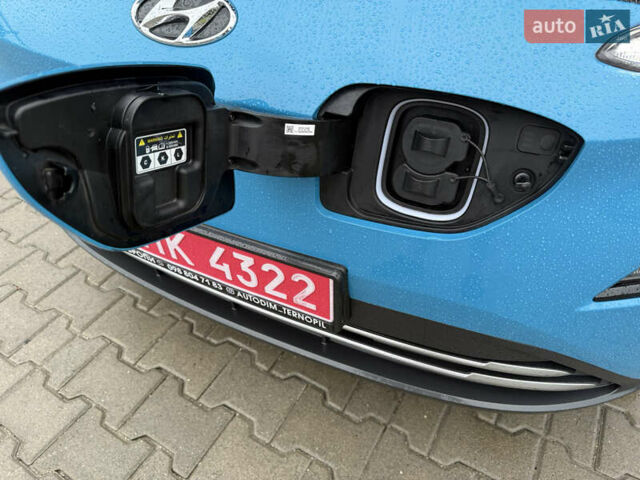 Синий Хендай Kona, объемом двигателя 0 л и пробегом 29 тыс. км за 16900 $, фото 12 на Automoto.ua