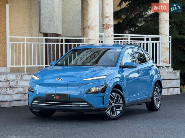 Синий Хендай Kona, объемом двигателя 0 л и пробегом 30 тыс. км за 16900 $, фото 2 на Automoto.ua