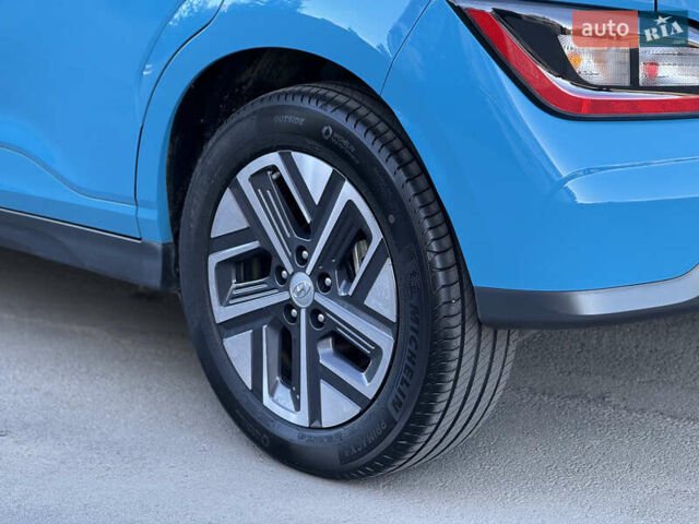 Синій Хендай Kona, об'ємом двигуна 0 л та пробігом 30 тис. км за 16900 $, фото 14 на Automoto.ua