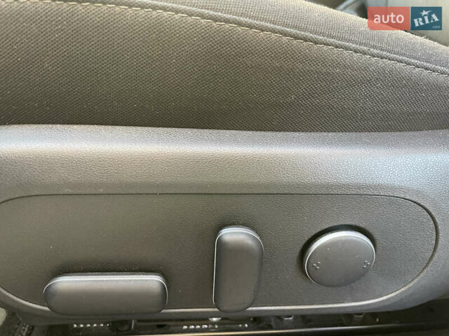 Синий Хендай Kona, объемом двигателя 0 л и пробегом 14 тыс. км за 22499 $, фото 7 на Automoto.ua