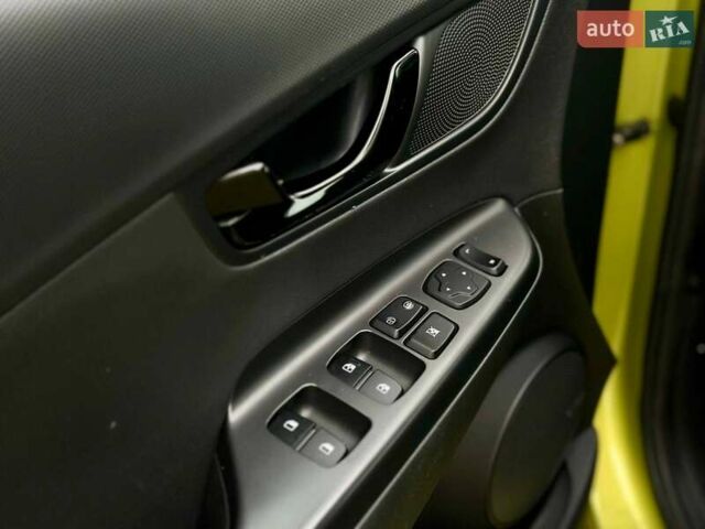 Зеленый Хендай Kona, объемом двигателя 1.59 л и пробегом 76 тыс. км за 15800 $, фото 7 на Automoto.ua