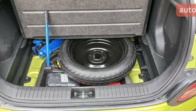 Зеленый Хендай Kona, объемом двигателя 0 л и пробегом 86 тыс. км за 19000 $, фото 28 на Automoto.ua