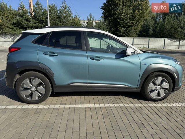 Зелений Хендай Kona, об'ємом двигуна 0 л та пробігом 150 тис. км за 16600 $, фото 3 на Automoto.ua