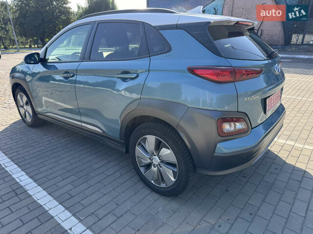 Зелений Хендай Kona, об'ємом двигуна 0 л та пробігом 150 тис. км за 16600 $, фото 7 на Automoto.ua