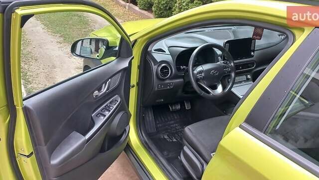 Зеленый Хендай Kona, объемом двигателя 0 л и пробегом 86 тыс. км за 19000 $, фото 11 на Automoto.ua