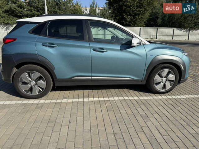 Зелений Хендай Kona, об'ємом двигуна 0 л та пробігом 150 тис. км за 16600 $, фото 4 на Automoto.ua
