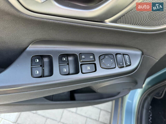Зелений Хендай Kona, об'ємом двигуна 0 л та пробігом 150 тис. км за 16600 $, фото 16 на Automoto.ua